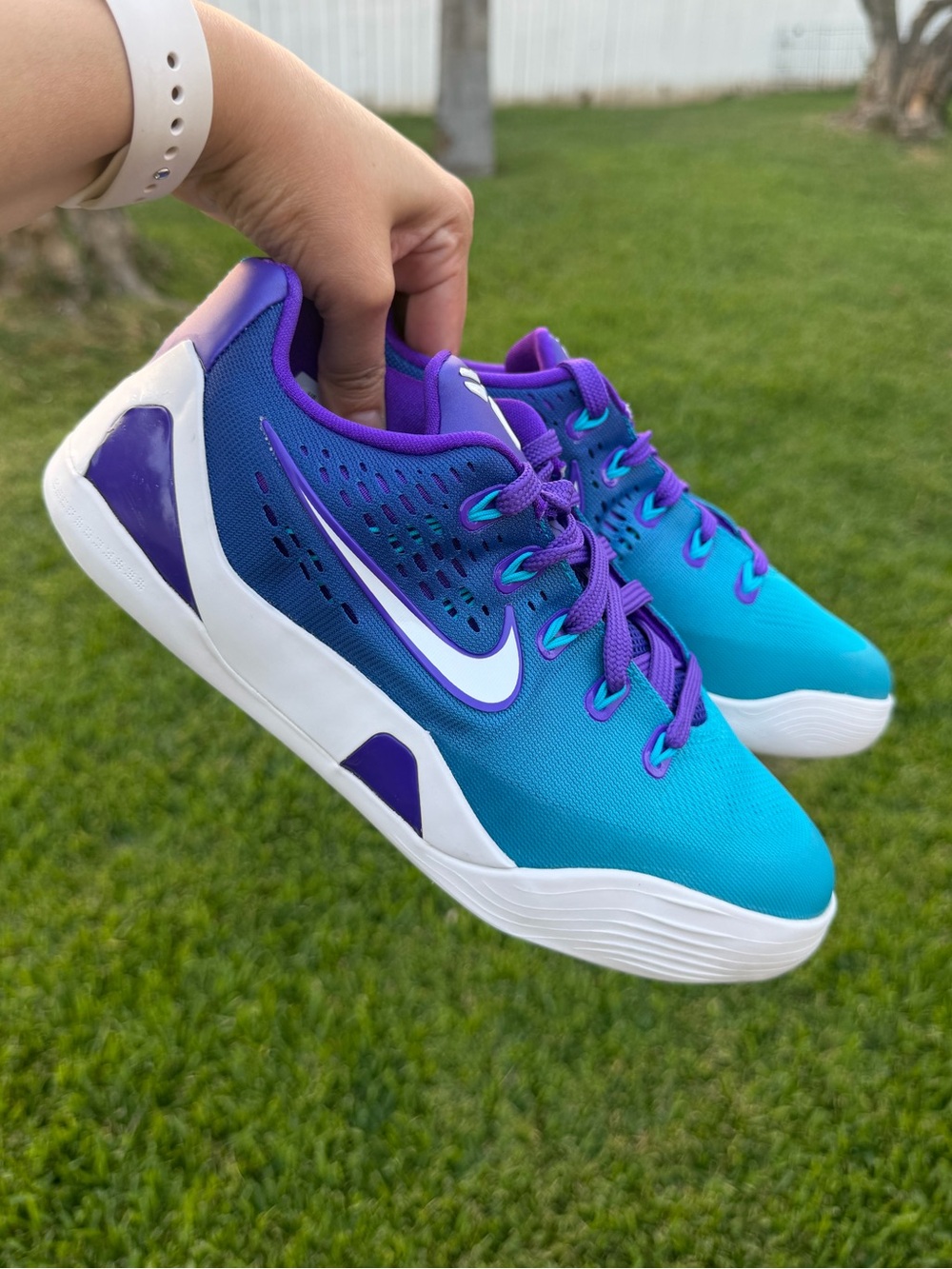 Kobe 9 Low EM Size 5.5Y